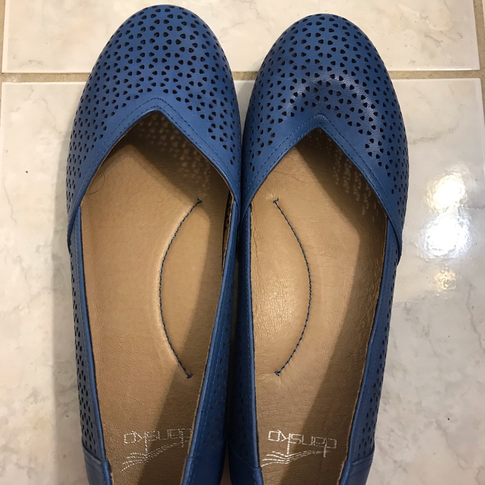 Dansko Cobalt Neely Leather Flat size 40